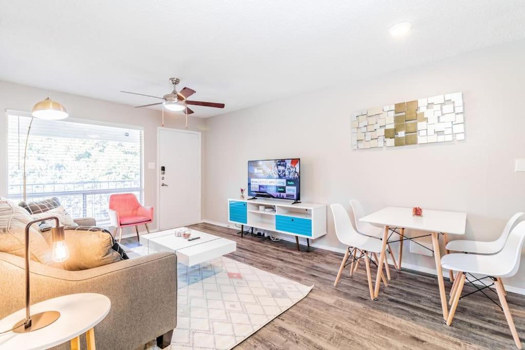 Soco Chic Apartment Suites Close To Downtown Austin Dış mekan fotoğraf