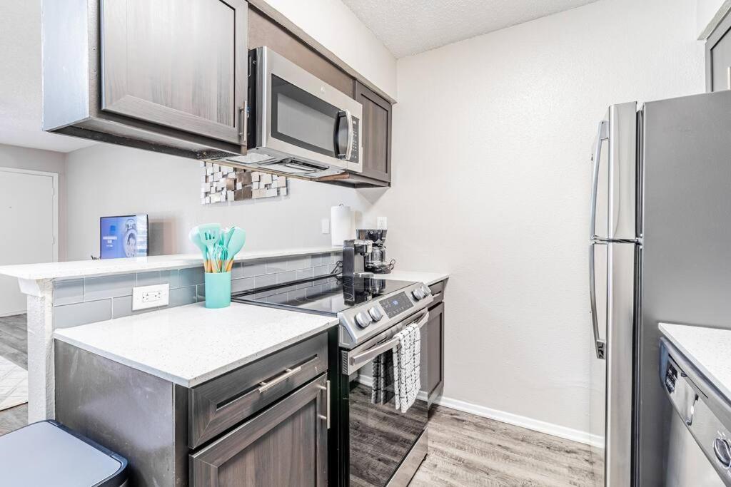 Soco Chic Apartment Suites Close To Downtown Austin Dış mekan fotoğraf