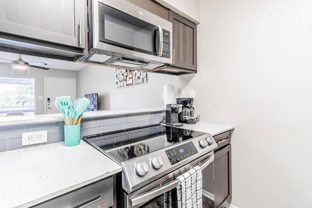 Soco Chic Apartment Suites Close To Downtown Austin Dış mekan fotoğraf