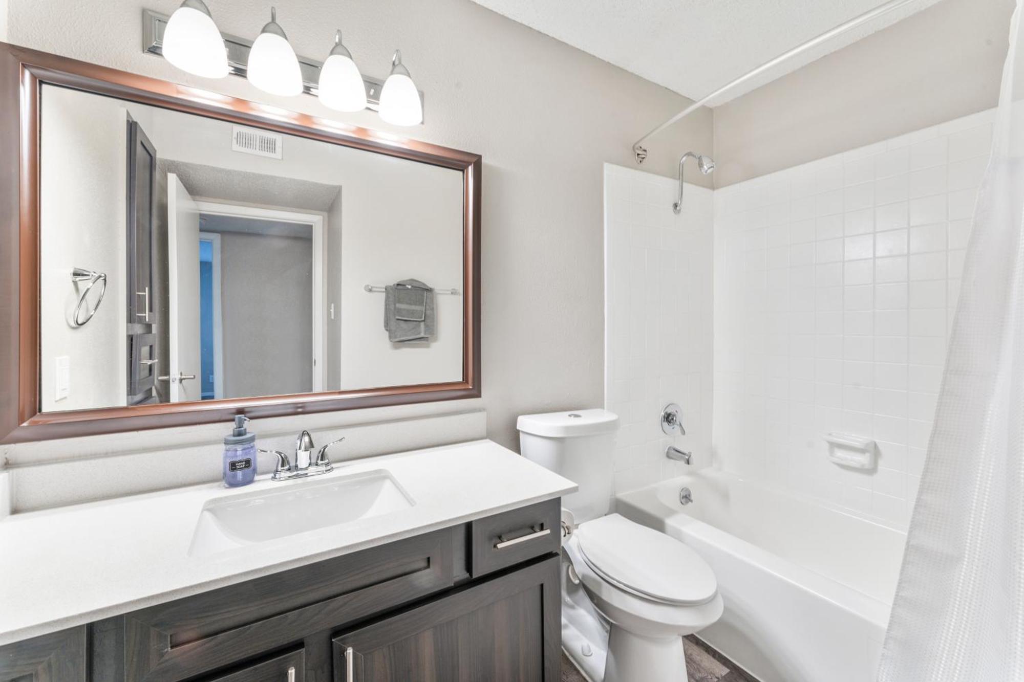 Soco Chic Apartment Suites Close To Downtown Austin Dış mekan fotoğraf